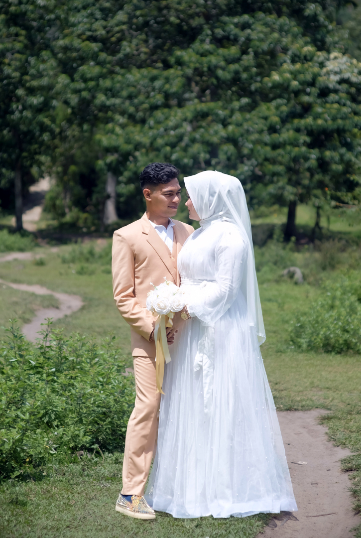 https://rafky-fitri.webnikah.com/dirmember/00000029/Rafky_Fitri/photo-287138-338674-l-202609050944.jpg